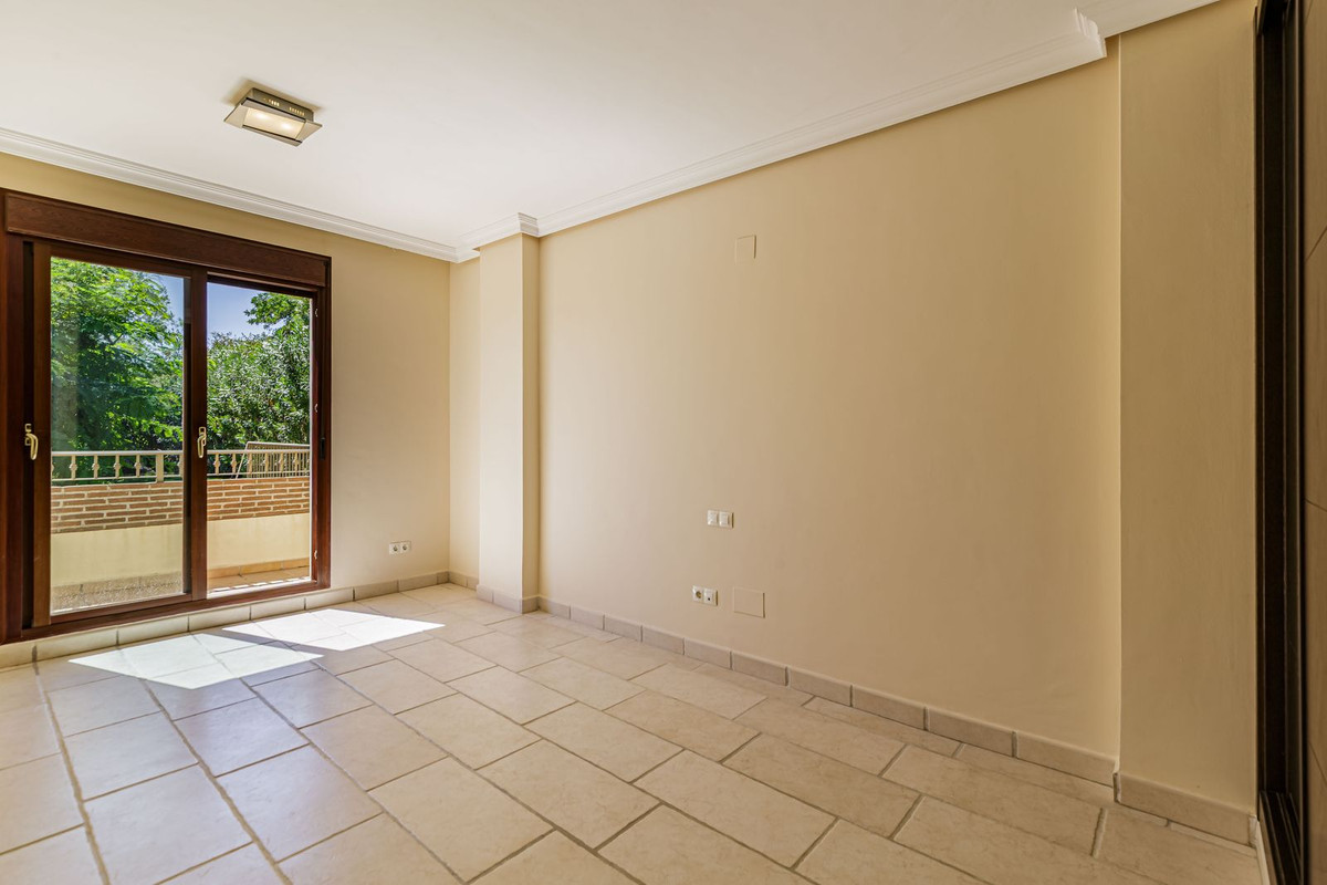 Villa for sale in Benahavís