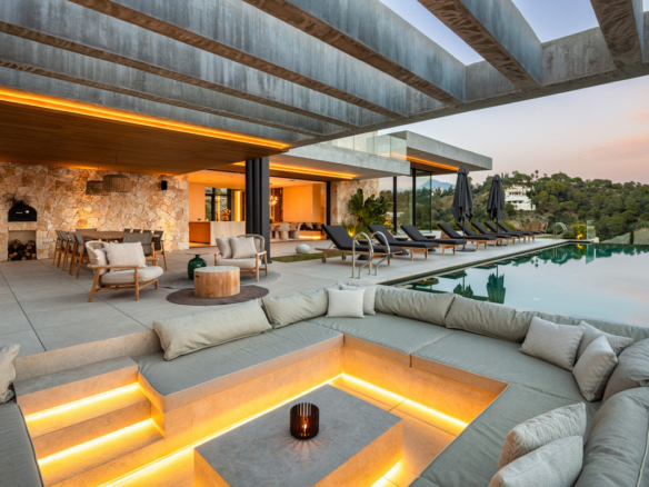 Villa for sale in Benahavís