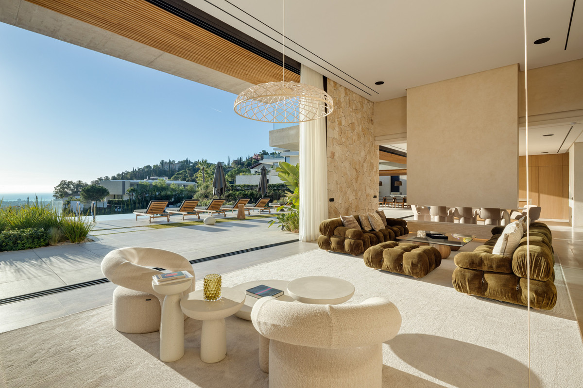 Villa for sale in Benahavís