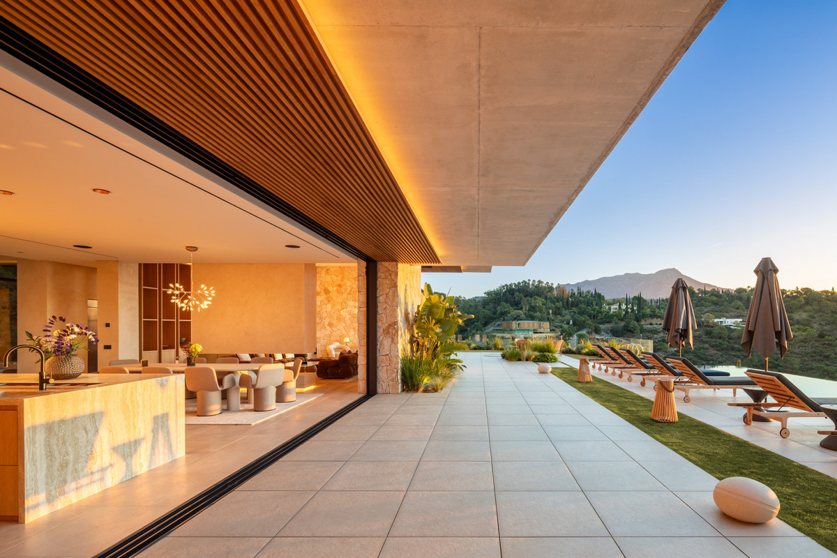 Villa for sale in Benahavís