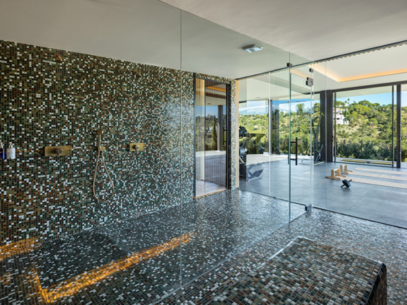 Villa for sale in Benahavís