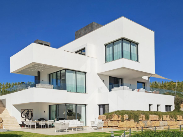 Villa for sale in Benahavís