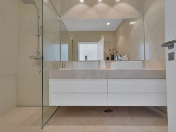 Villa for sale in Benahavís
