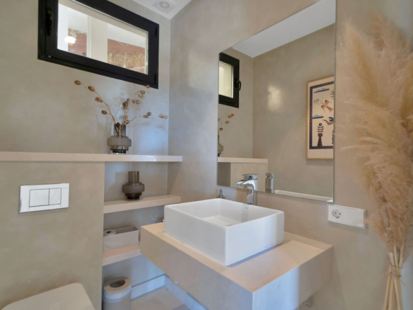 Villa for sale in Benahavís