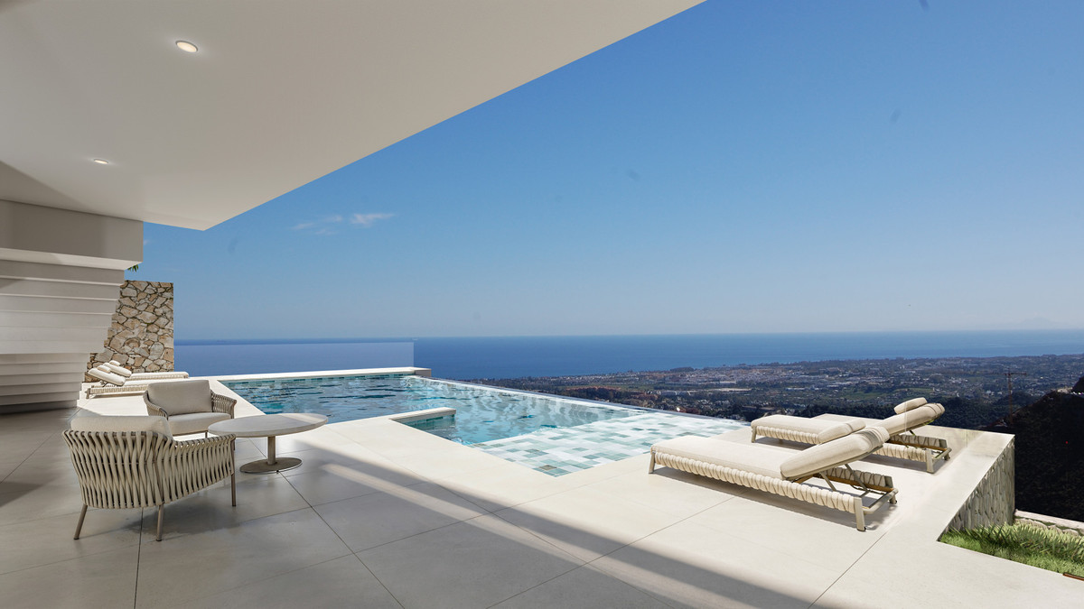 Villa for sale in Benahavís