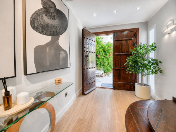 Villa for sale in Benahavís