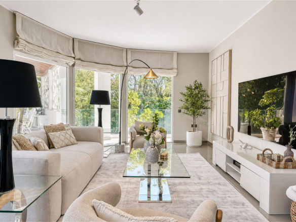 Villa for sale in Benahavís