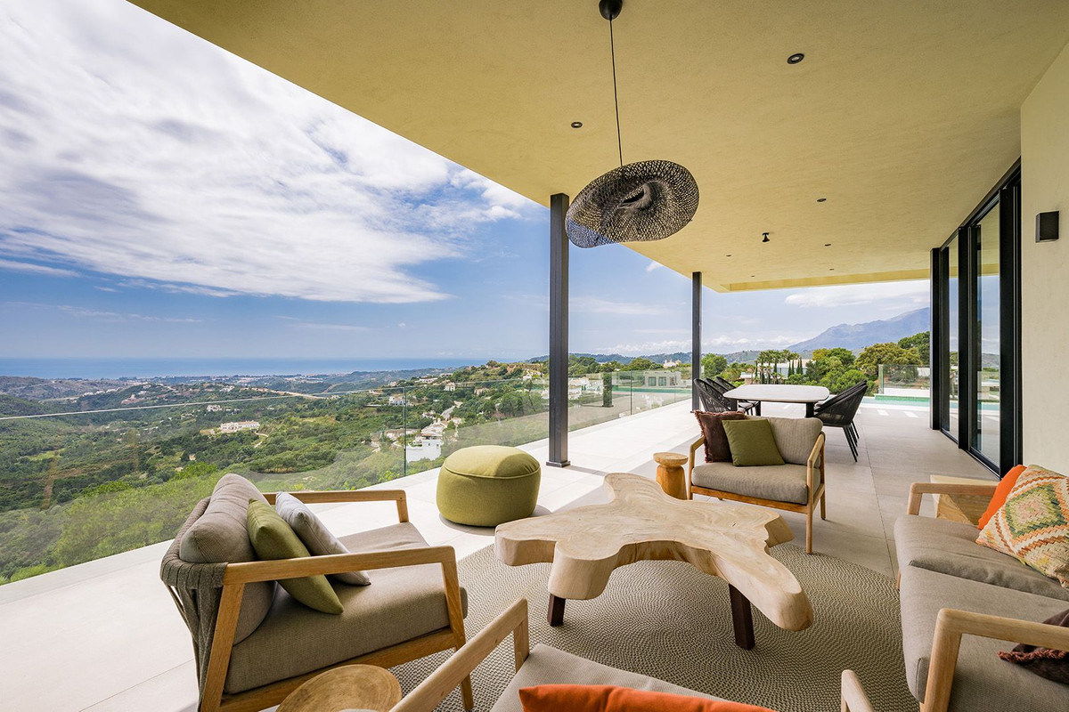 Villa for sale in Benahavís