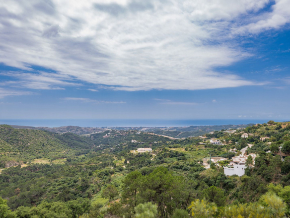 Villa for sale in Benahavís