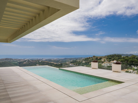 Villa for sale in Benahavís
