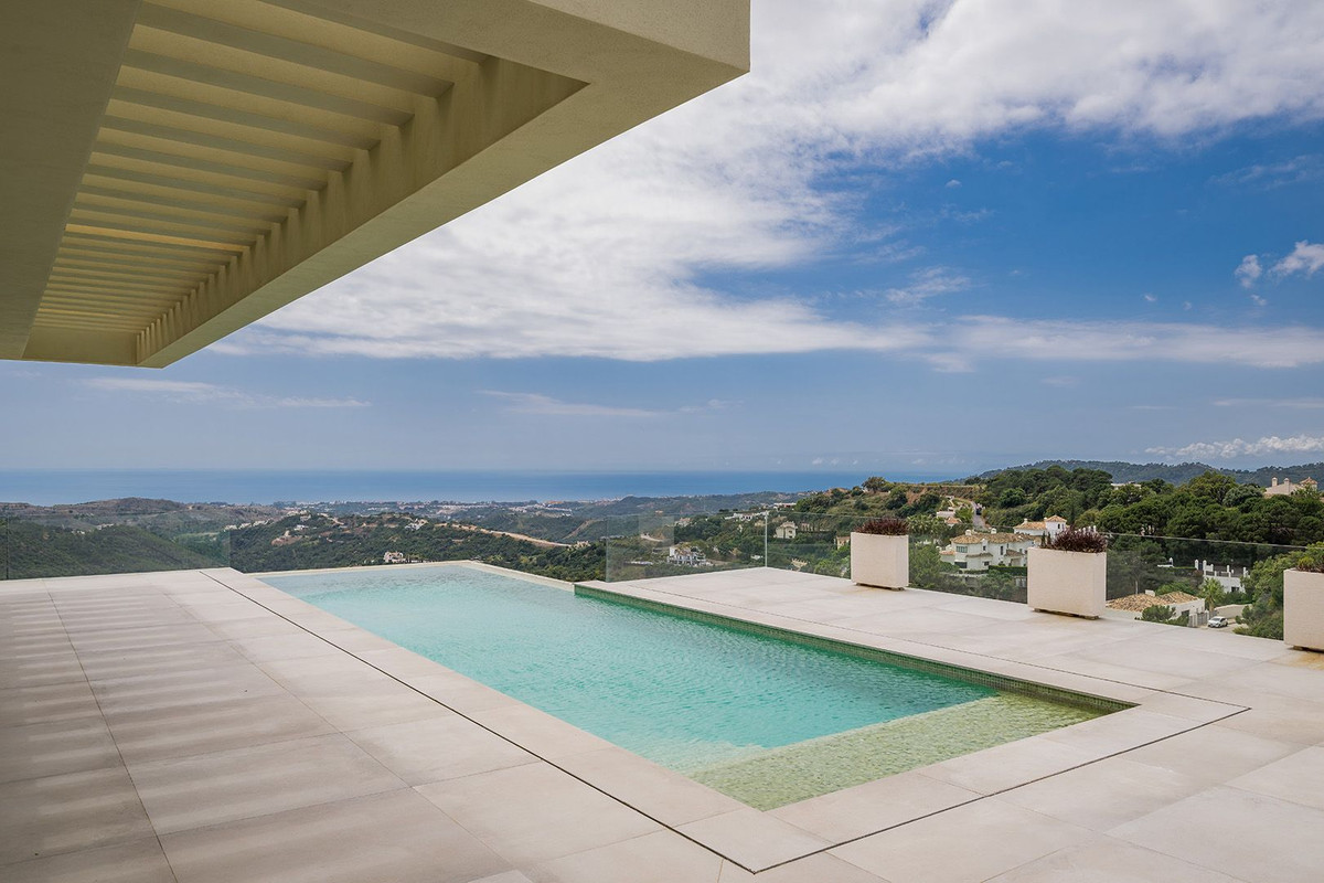 Villa for sale in Benahavís
