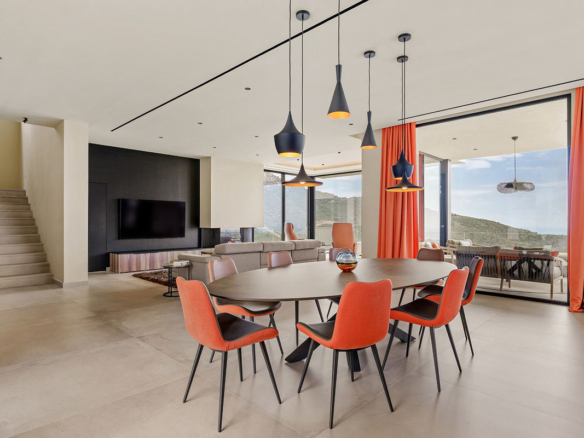 Villa for sale in Benahavís