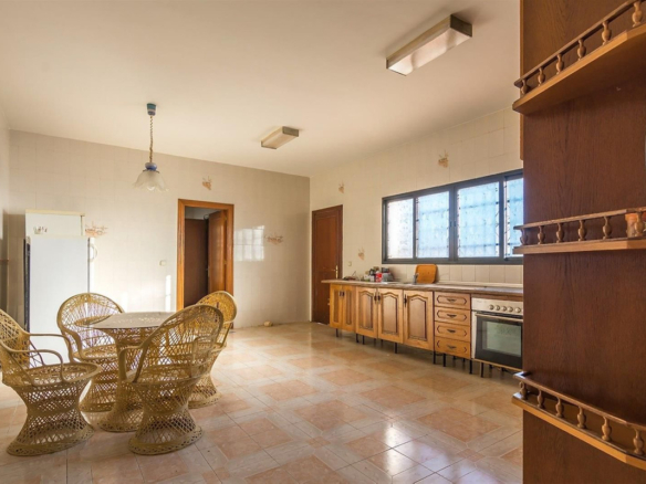 Villa for sale in Benalmadena