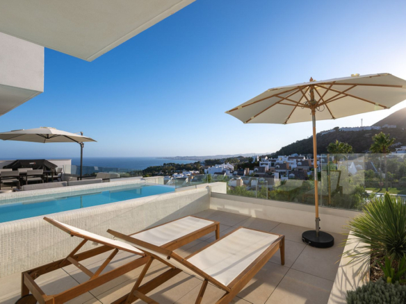 Villa for sale in Benalmadena