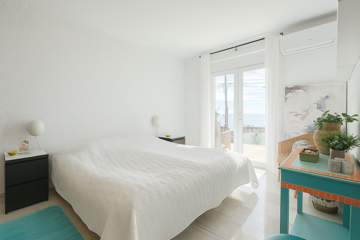 Villa for sale in Benalmadena