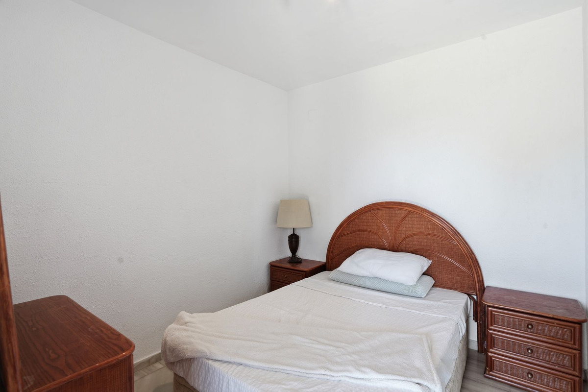 Villa for sale in Benalmadena