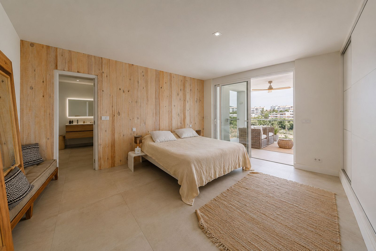 Villa for sale in Benalmadena
