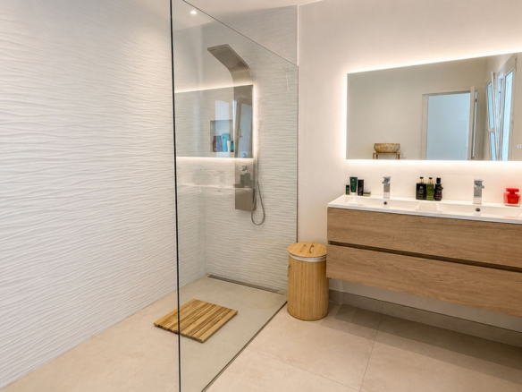 Villa for sale in Benalmadena