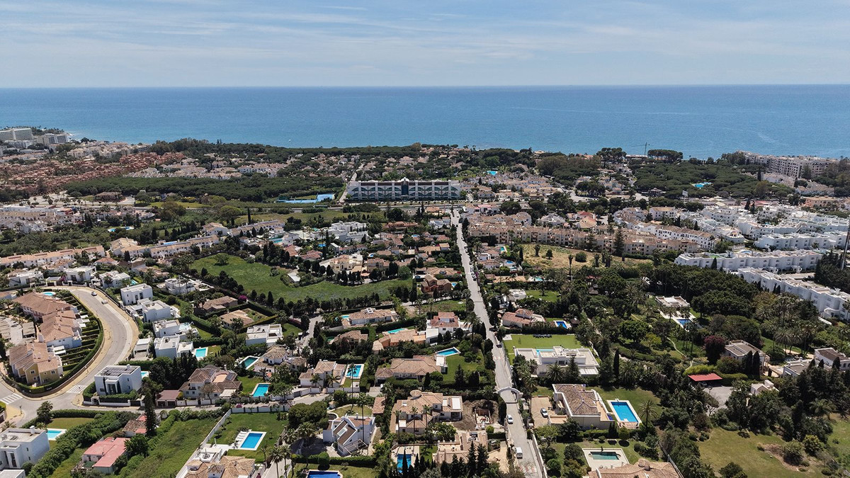 Villa for sale in El Paraiso