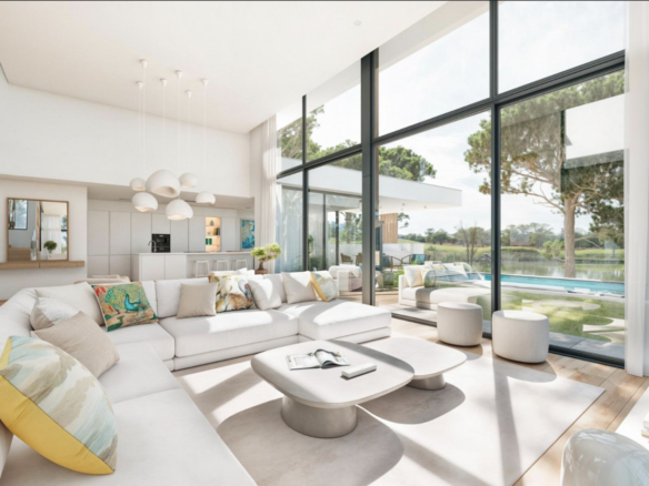 Villa for sale in Estepona