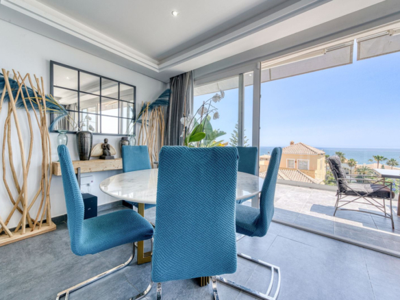 Villa for sale in Estepona