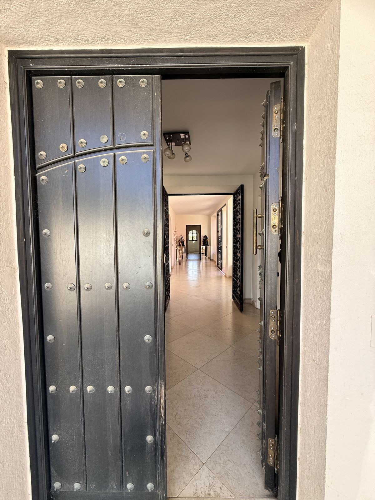 Villa for sale in Estepona
