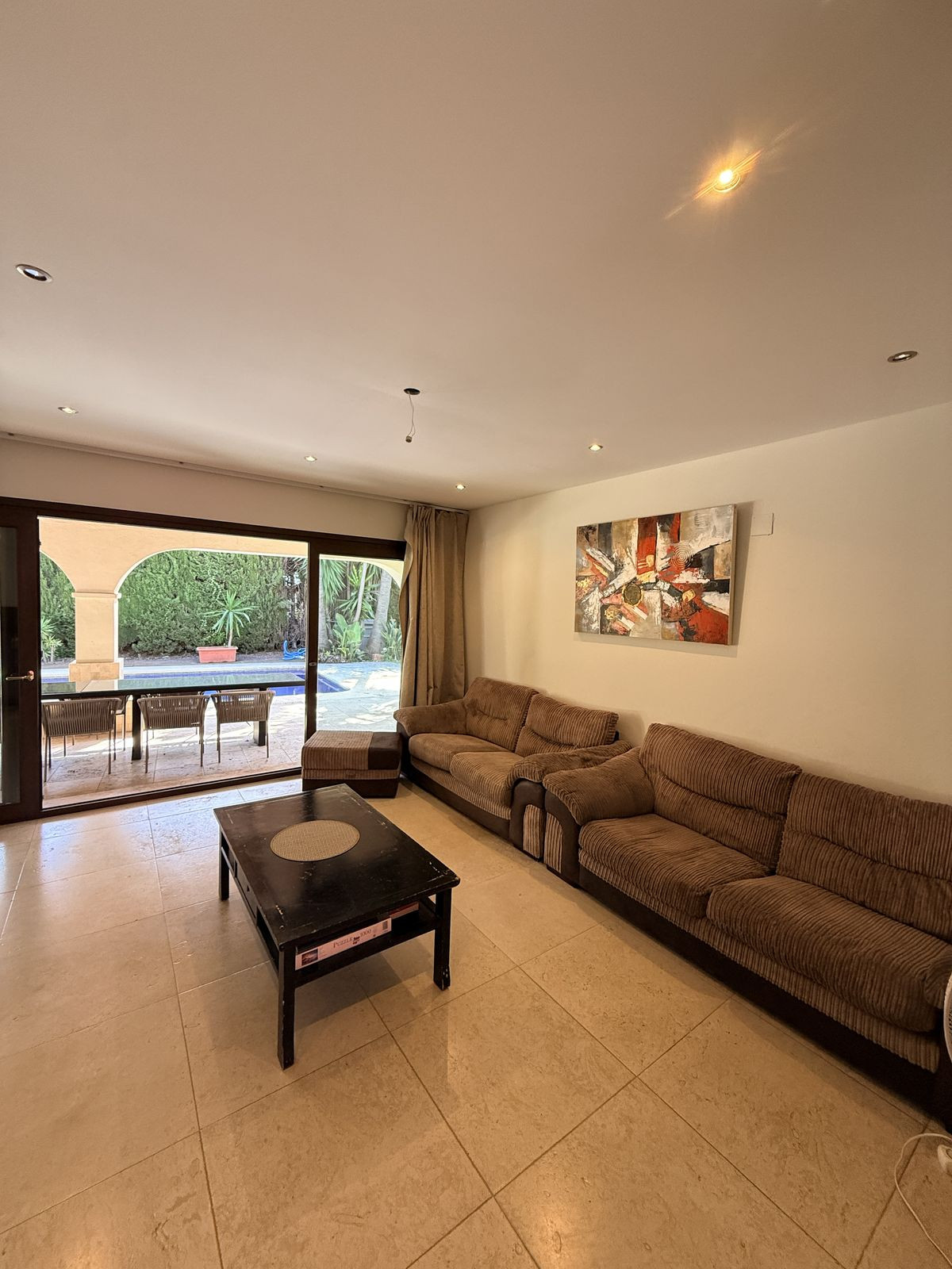 Villa for sale in Estepona