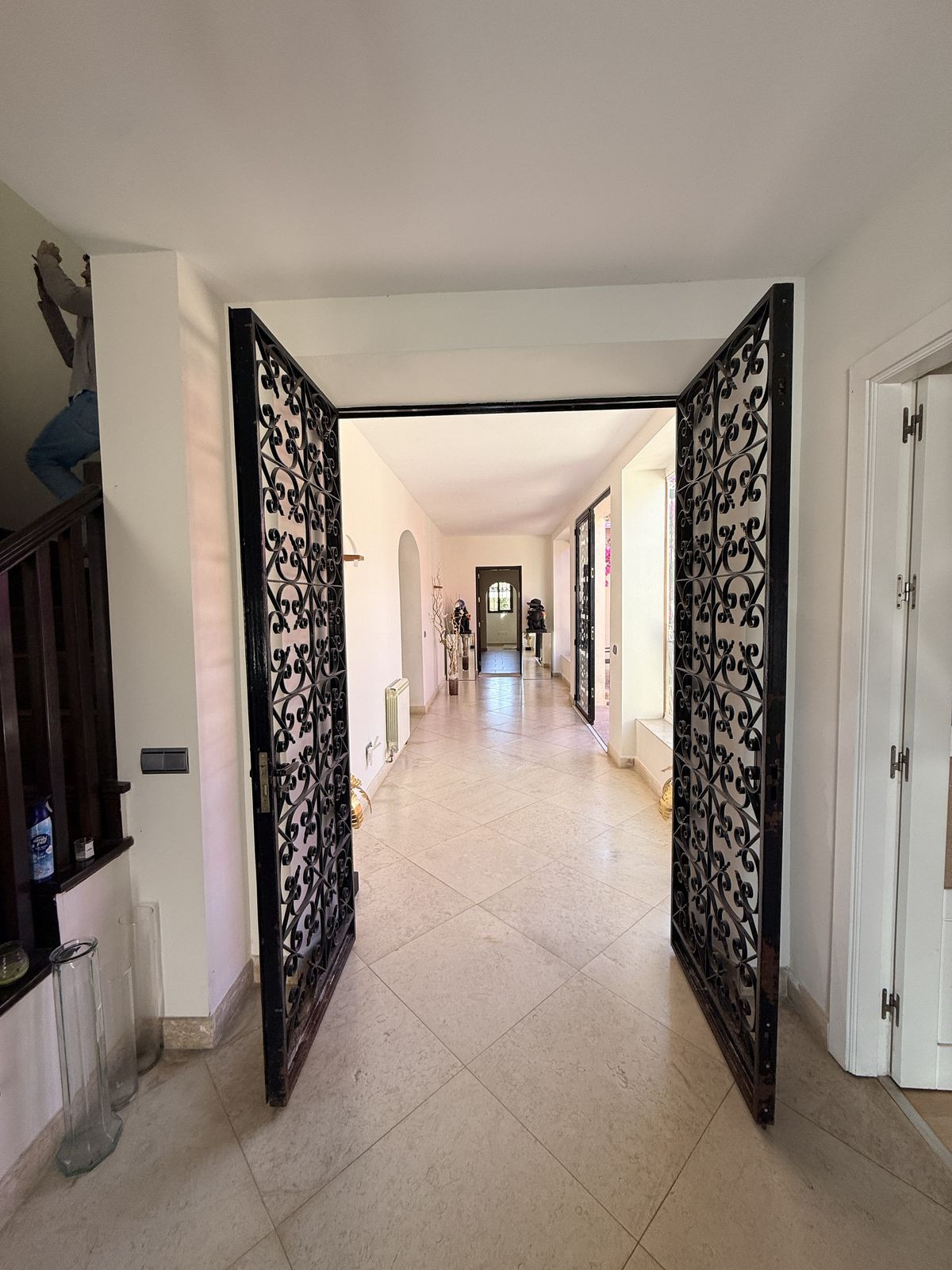 Villa for sale in Estepona