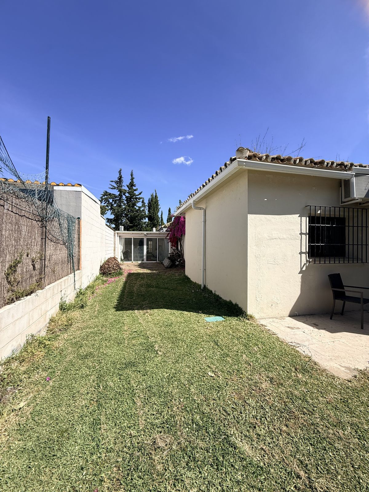 Villa for sale in Estepona
