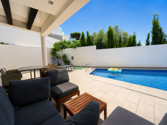 Villa for sale in Fuengirola