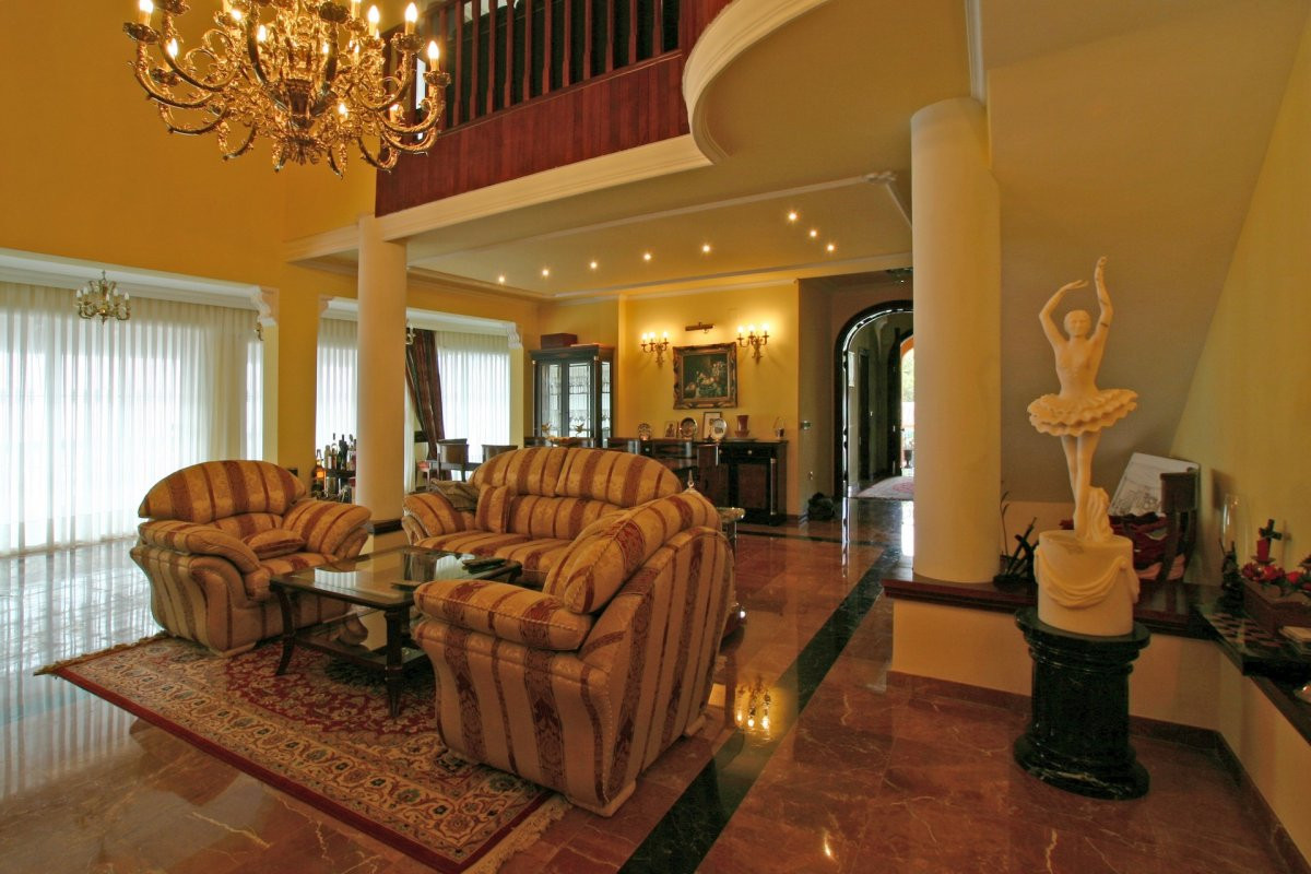 Villa for sale in Málaga