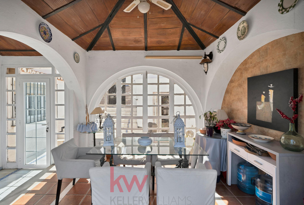 Villa for sale in Málaga