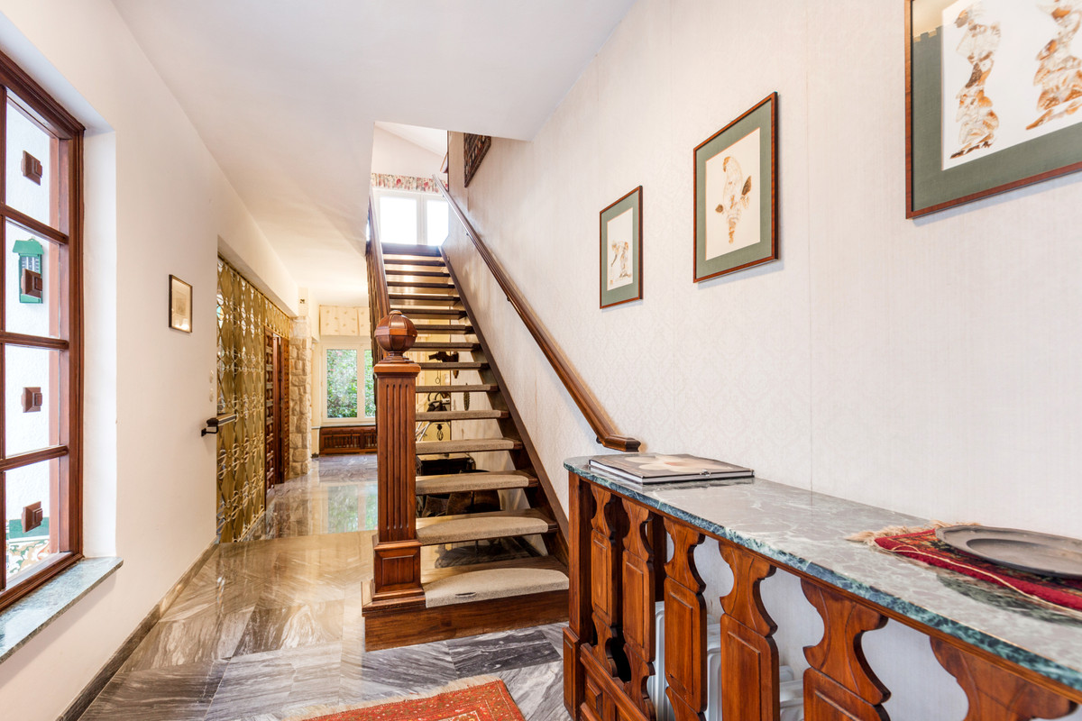 Villa for sale in Marbella