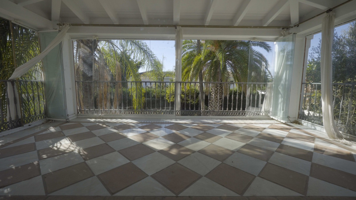 Villa for sale in Marbella