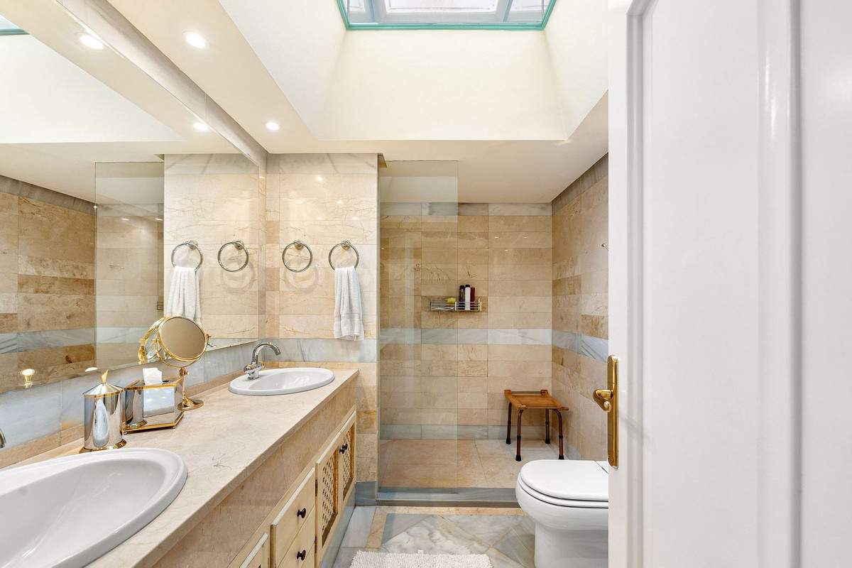 Villa for sale in Marbella