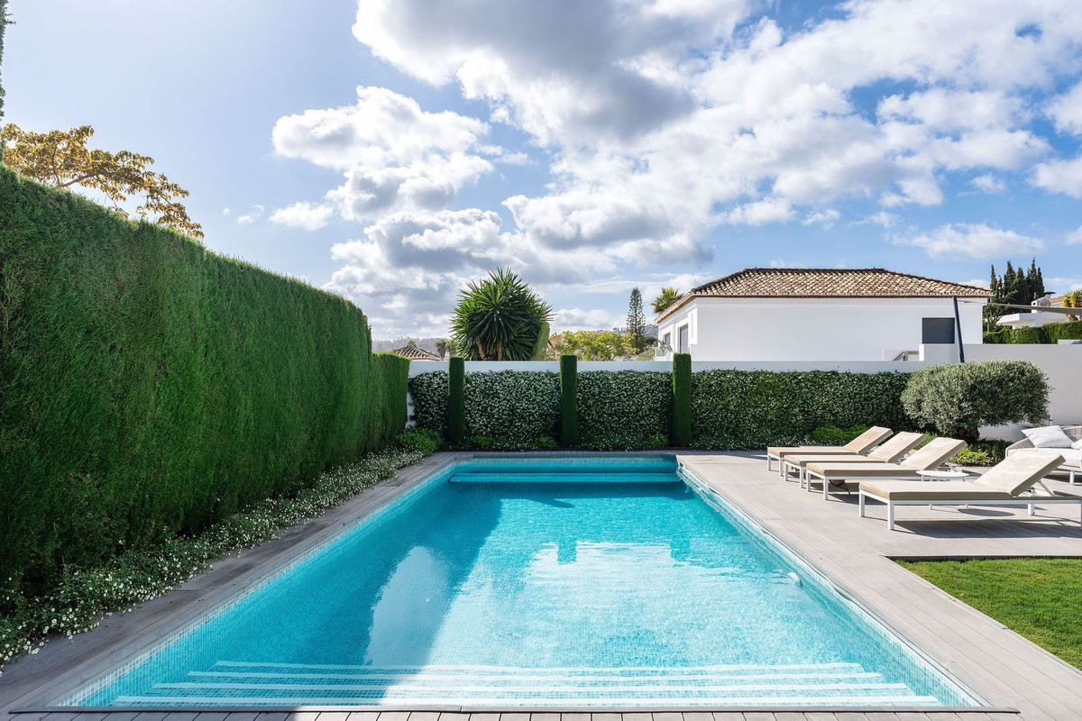 Villa for sale in Marbella