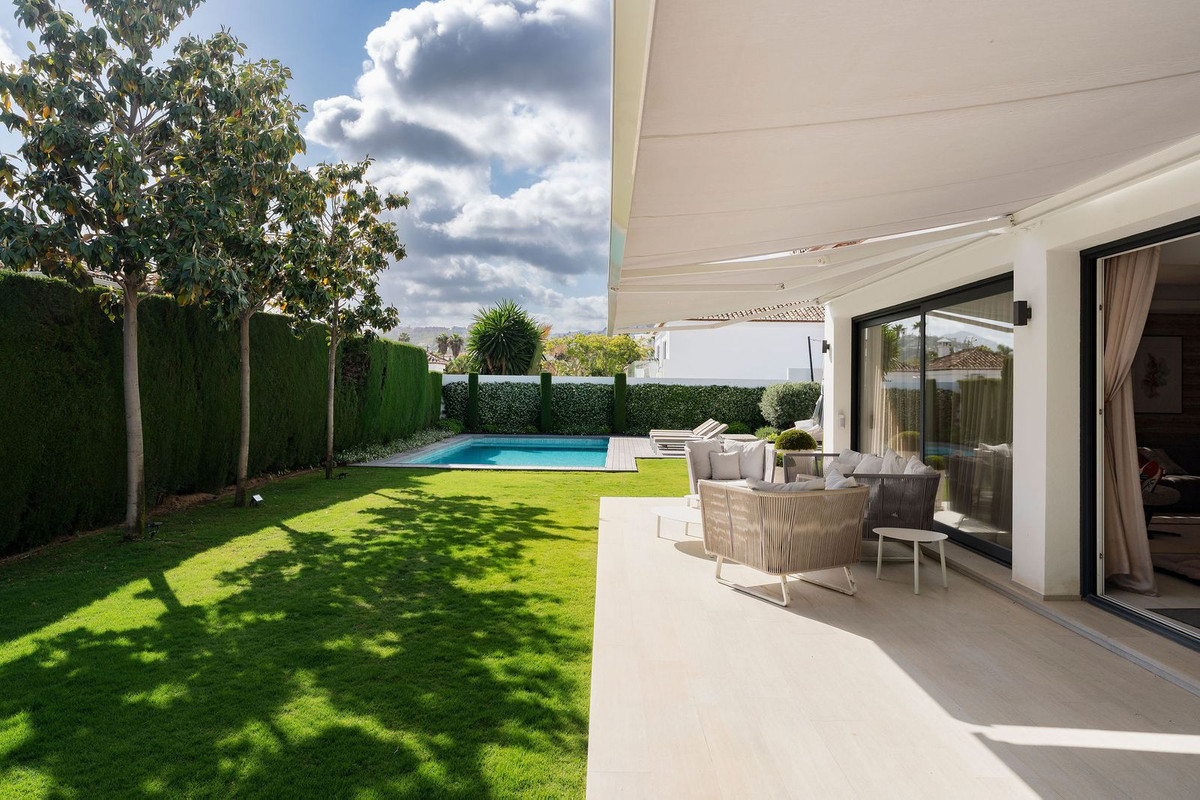 Villa for sale in Marbella