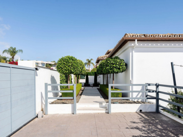 Villa for sale in Marbella