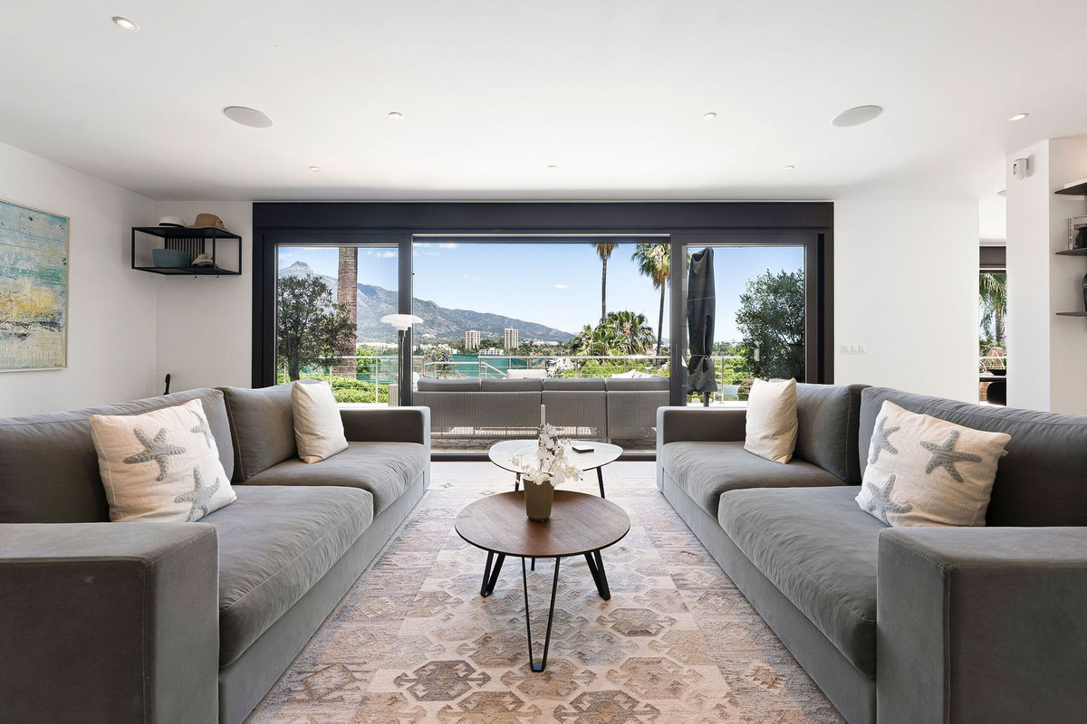 Villa for sale in Marbella