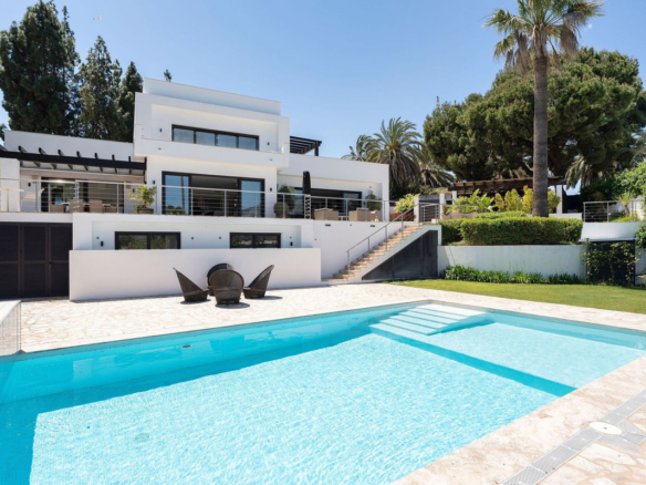 Villa for sale in Marbella