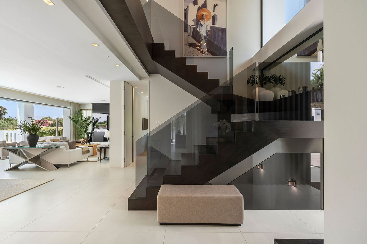 Villa for sale in Marbella