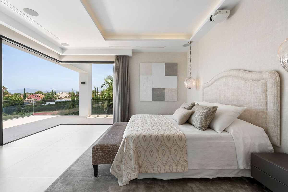 Villa for sale in Marbella