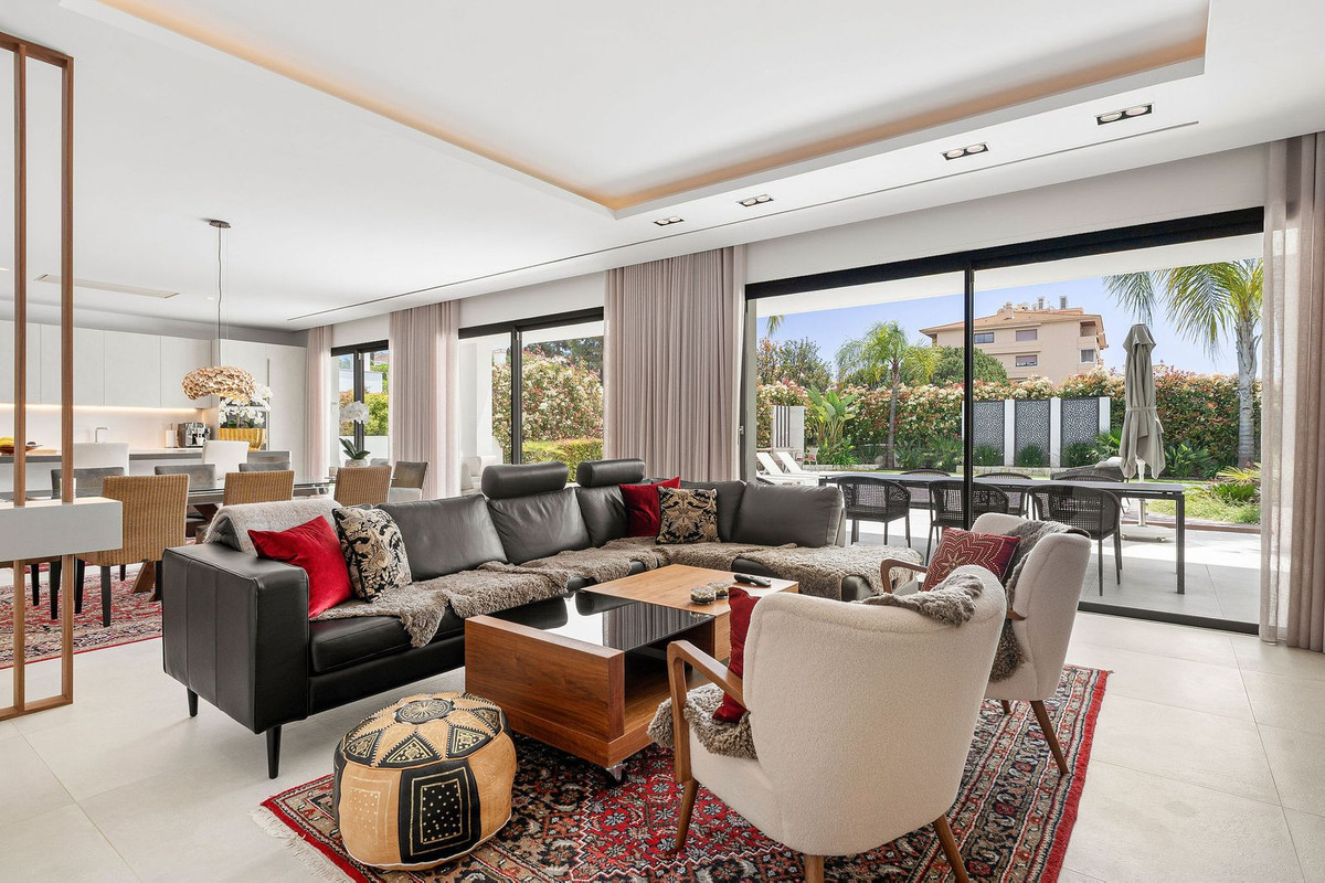 Villa for sale in Marbella