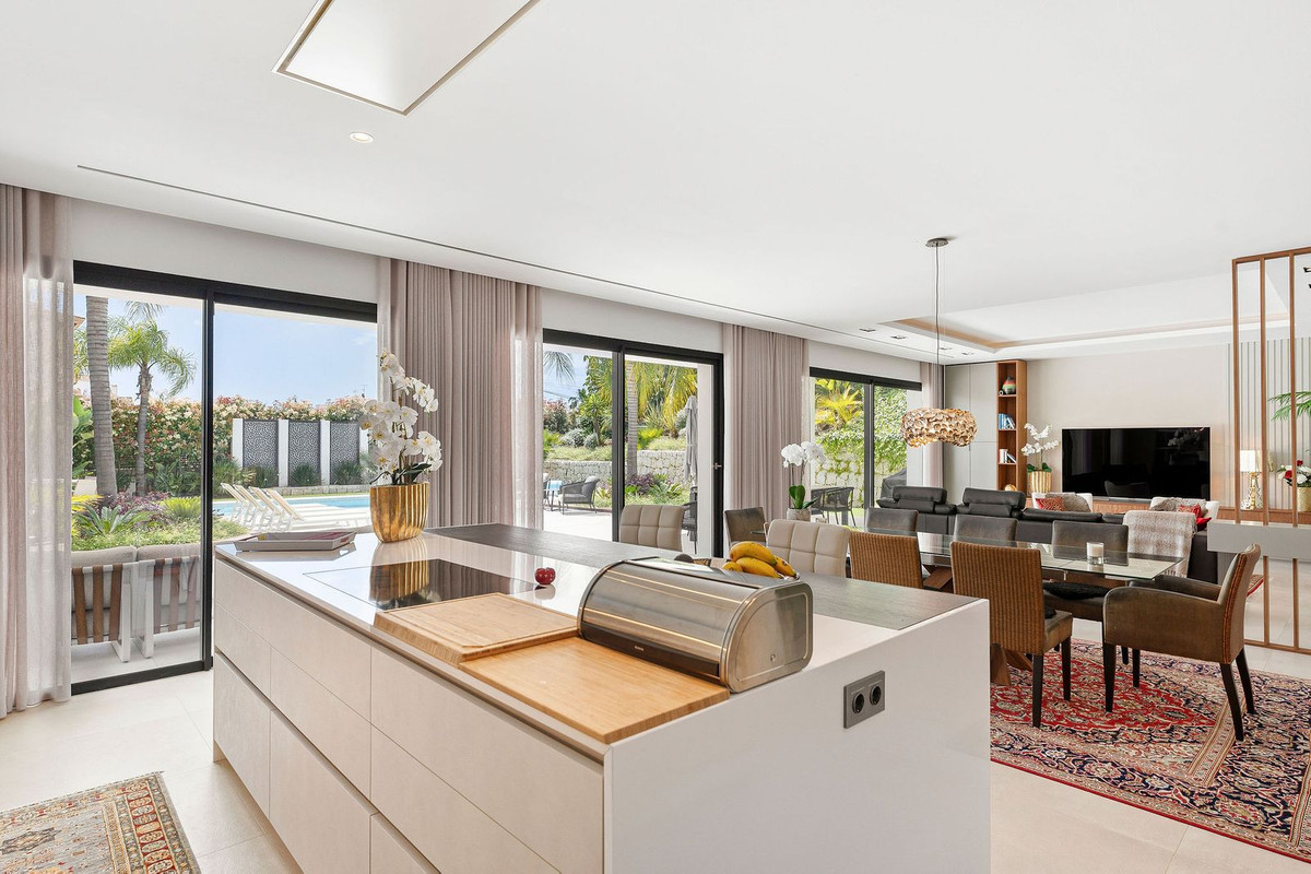 Villa for sale in Marbella