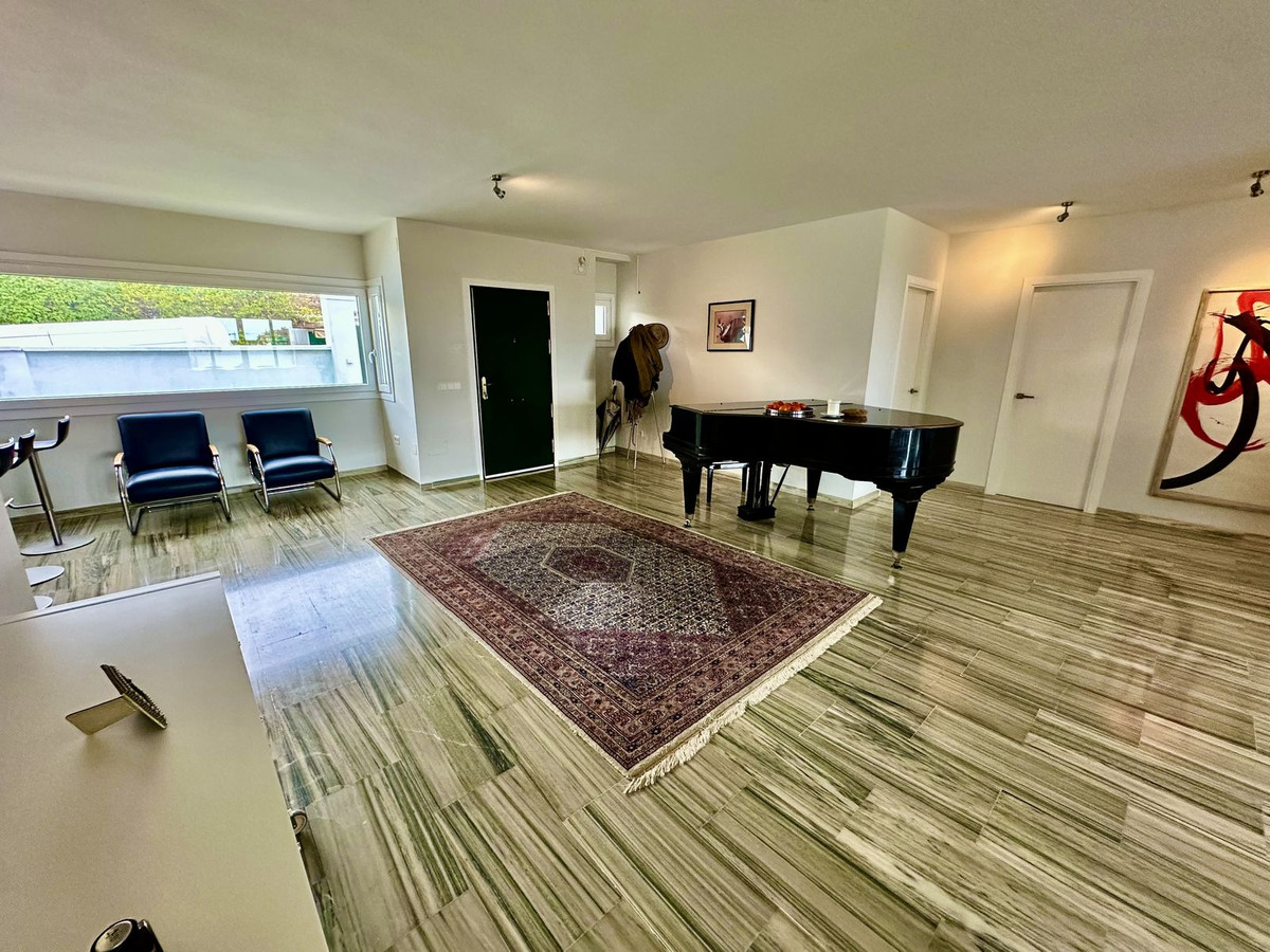 Villa for sale in Marbella