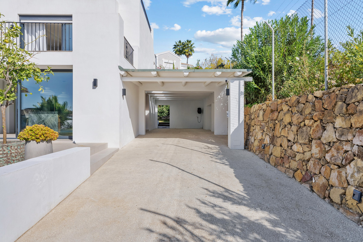 Villa for sale in Marbella
