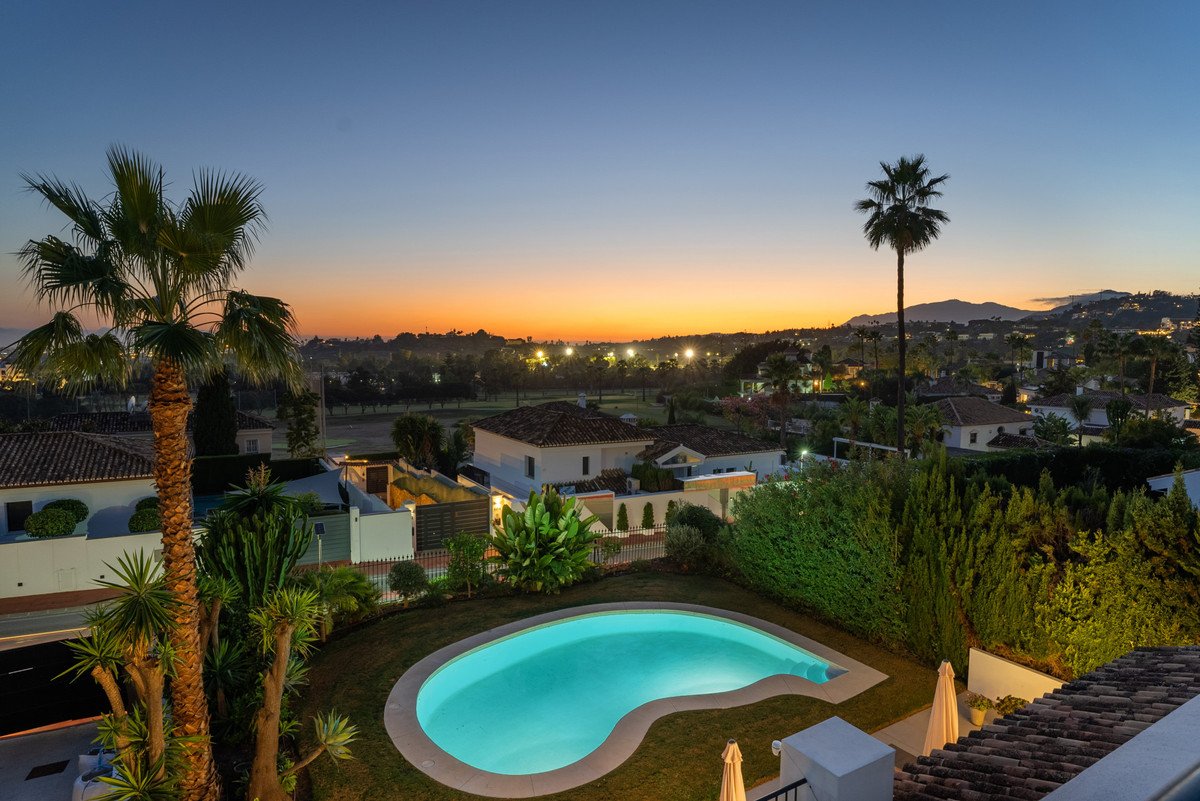 Villa for sale in Marbella