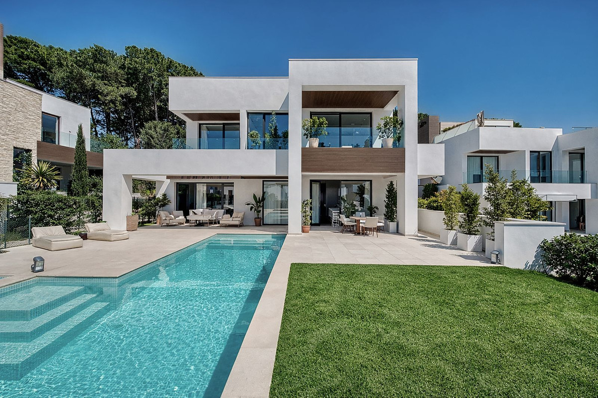 Villa for sale in Marbella
