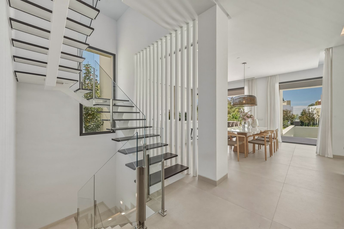 Villa for sale in Marbella