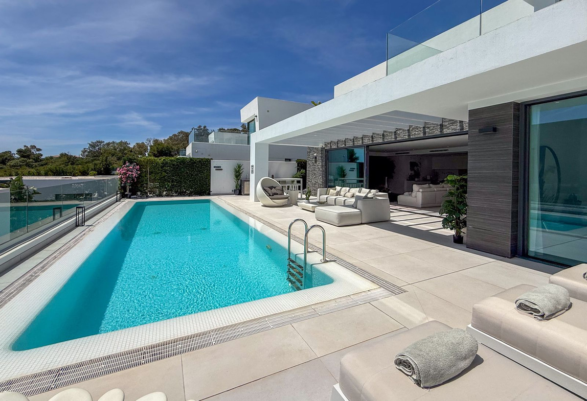 Villa for sale in Marbella